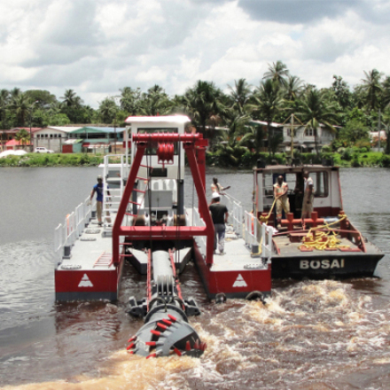 Pengerukan Sungai Kecil Pasir Cutetr Kepala Korek